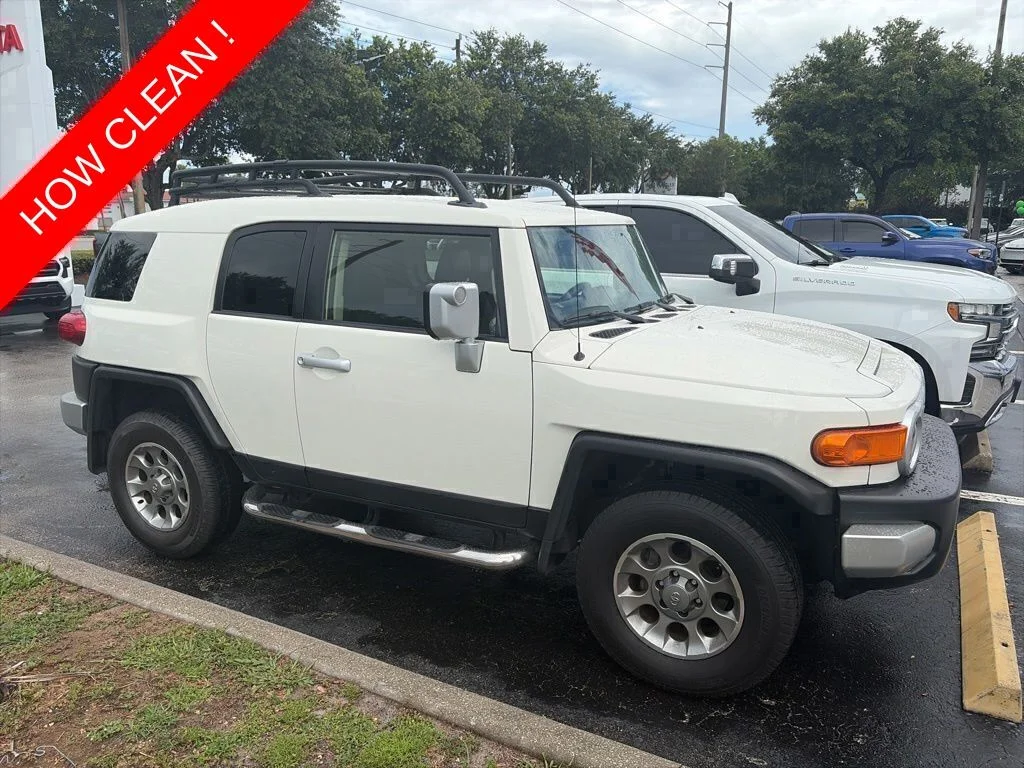 2013 Toyota FJ Cruiser 4x4 AT's photo