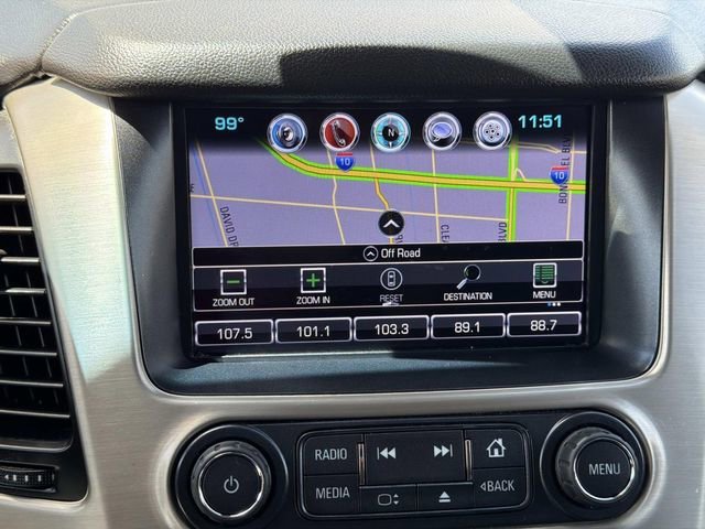 Used 2018 WHITE FROST TRICOAT GMC Denali image 31