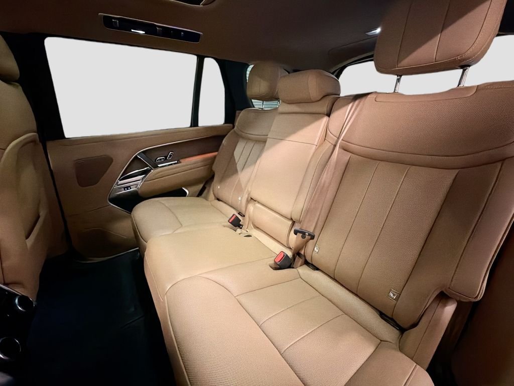 Used 2025 Green Land Rover SE image 25
