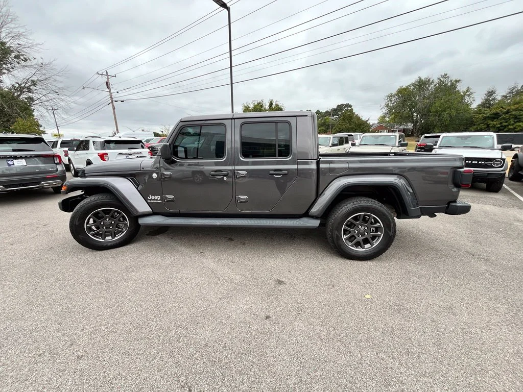 Used 2020 Gray Jeep Overland image 7