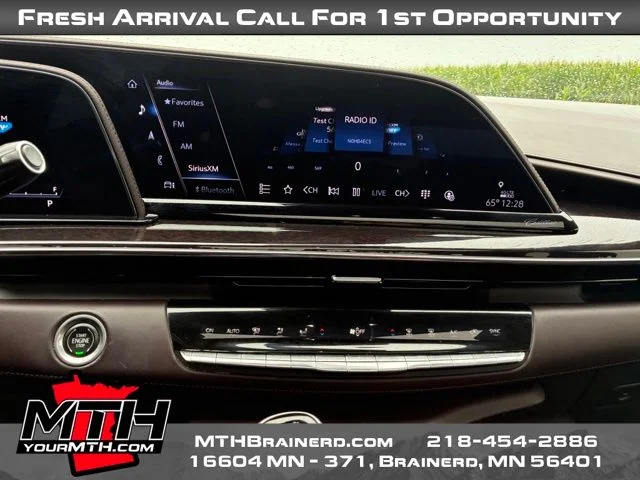 Used 2023 White Cadillac Sport Platinum image 13