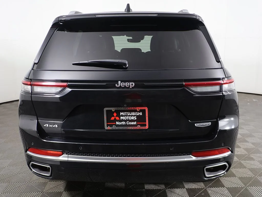 Used 2023 Black Jeep Summit image 16