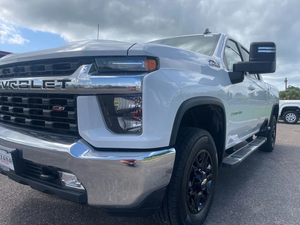 2023 Chevrolet Silverado 2500HD LT - Photo 11