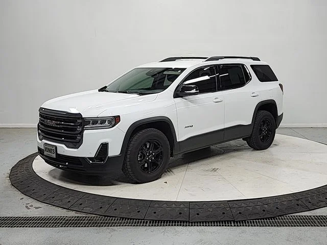 Used 2023 White GMC AT4 image 4