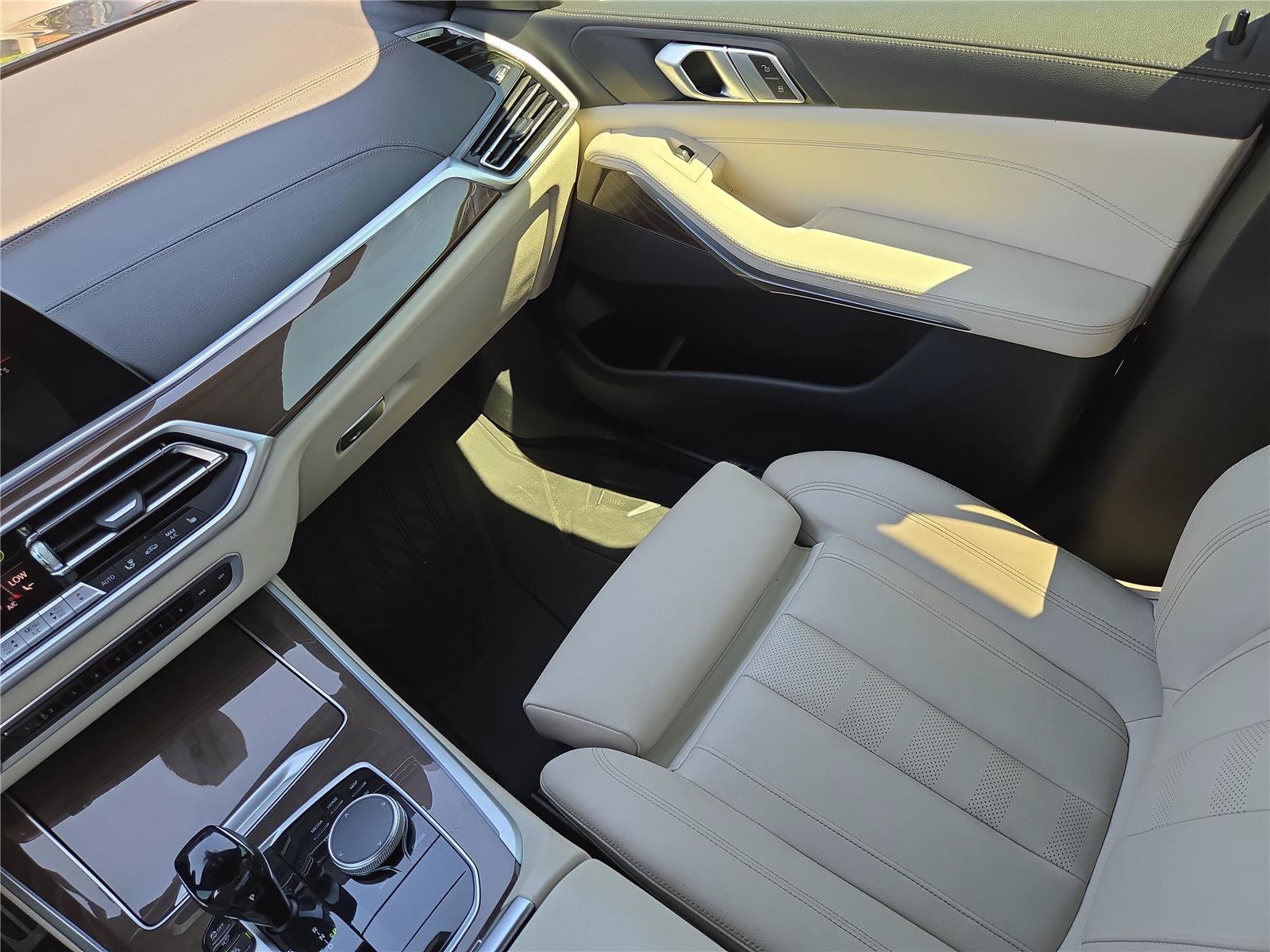 2022 BMW X5 40i - Photo 18