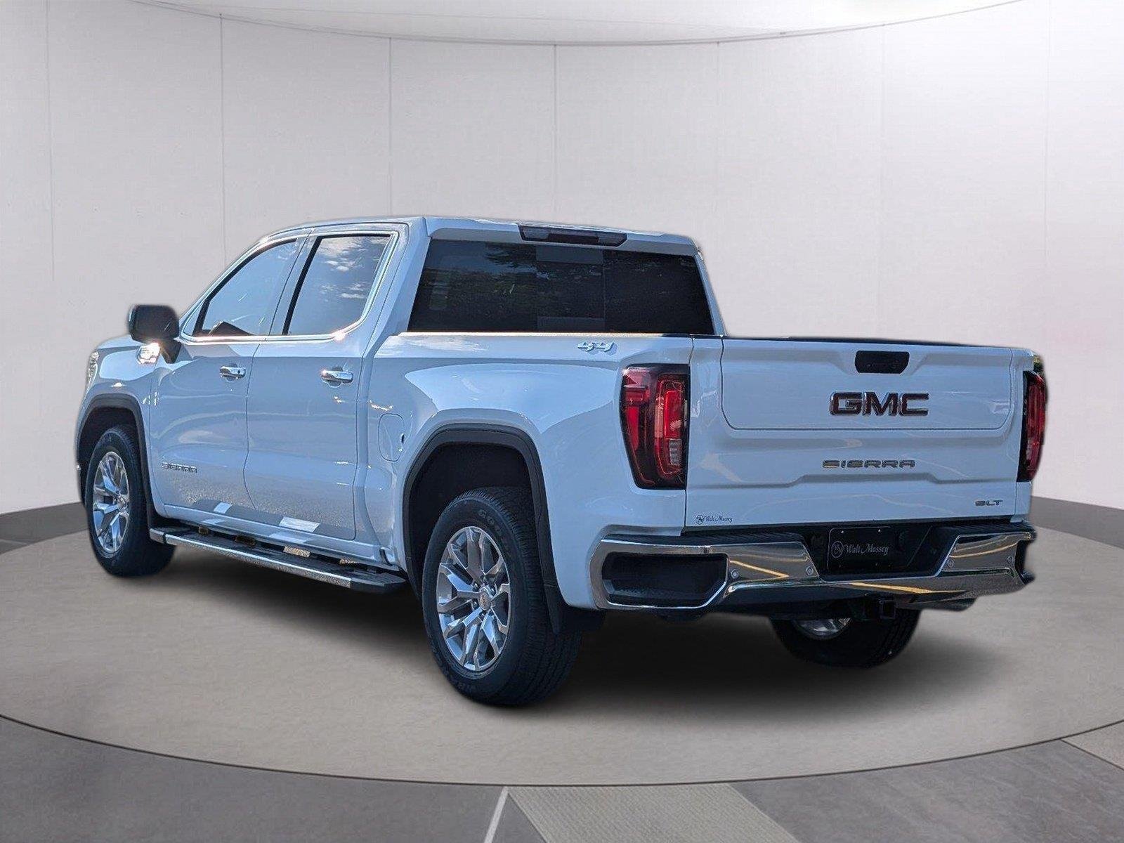 Used 2022 Summit White GMC SLT image 3