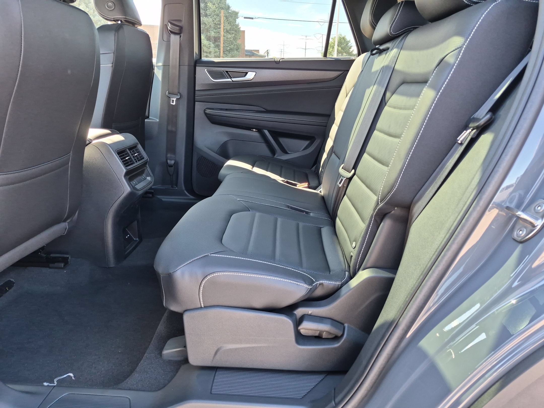 New 2026 Pure Gray Volkswagen 2.0T SEL R-Line Black image 15