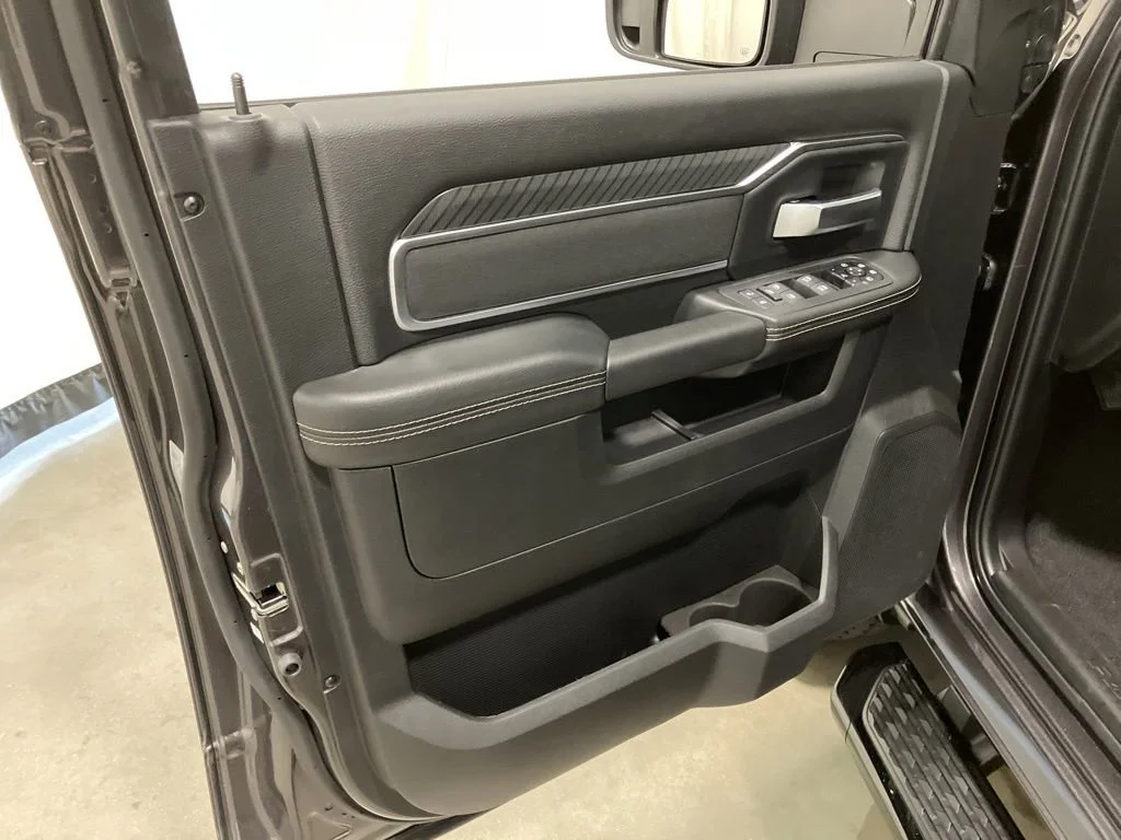 2025 RAM 2500 Big Horn - Photo 9
