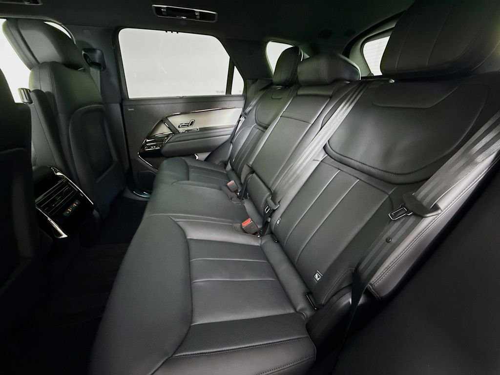 New 2026 Borasco Grey Land Rover Dynamic SE image 26