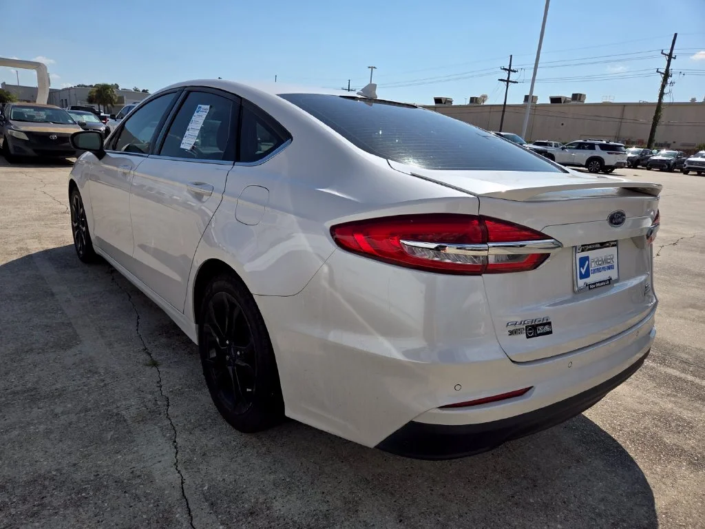 Used 2019 White Ford SE image 2