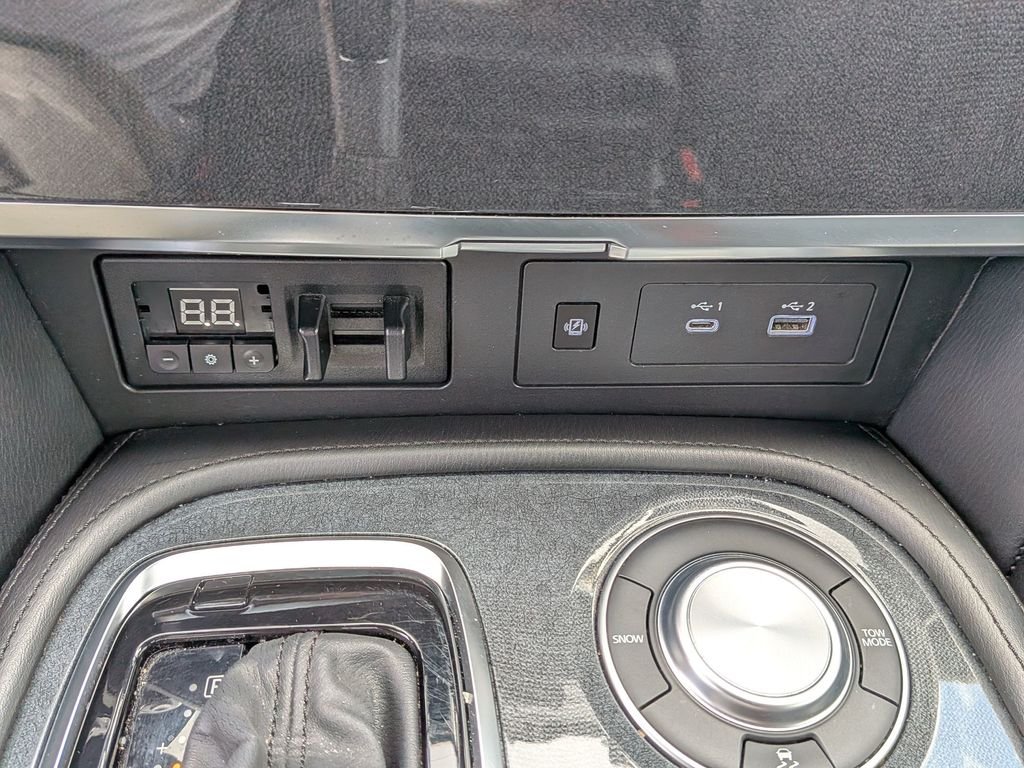 Used 2023 Gray Nissan SL image 34