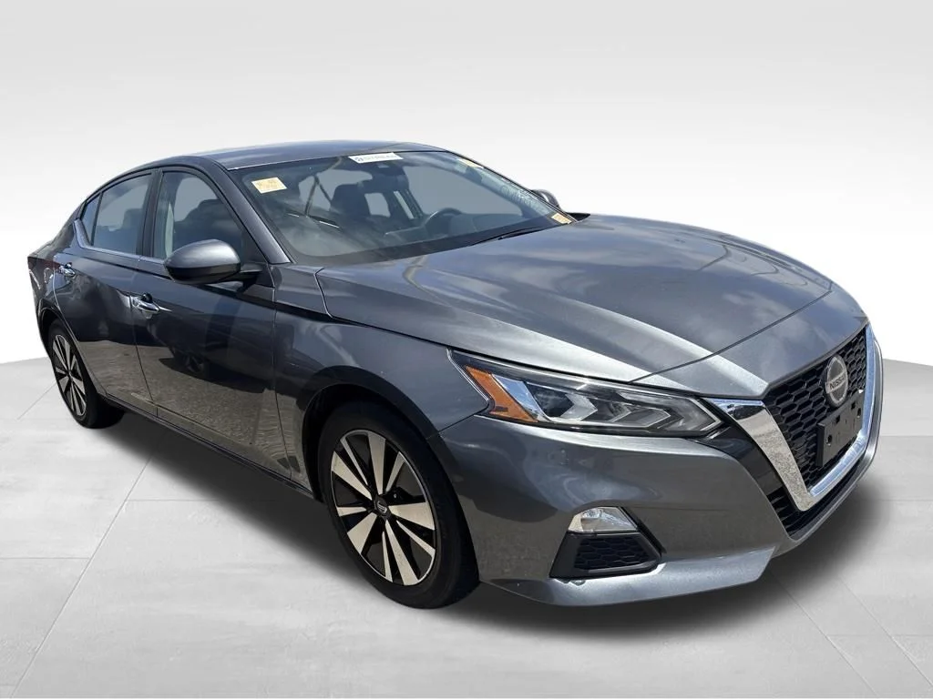 Used 2022 Gray Nissan 2.5 SV image 10