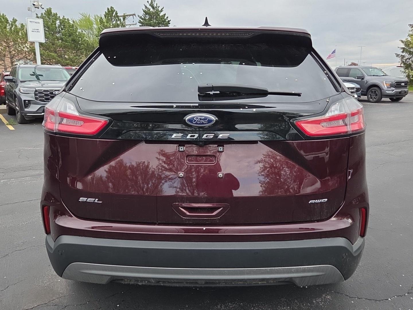 Used 2024 Burgundy Velvet Metallic Tinted Clearcoat Ford SEL image 3
