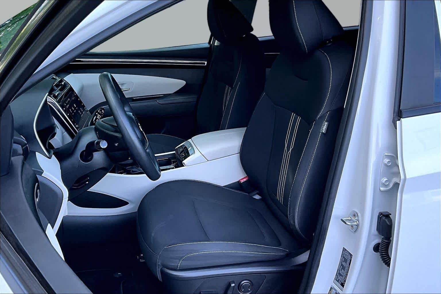 Used 2023 Serenity White Pearl Hyundai SEL image 9