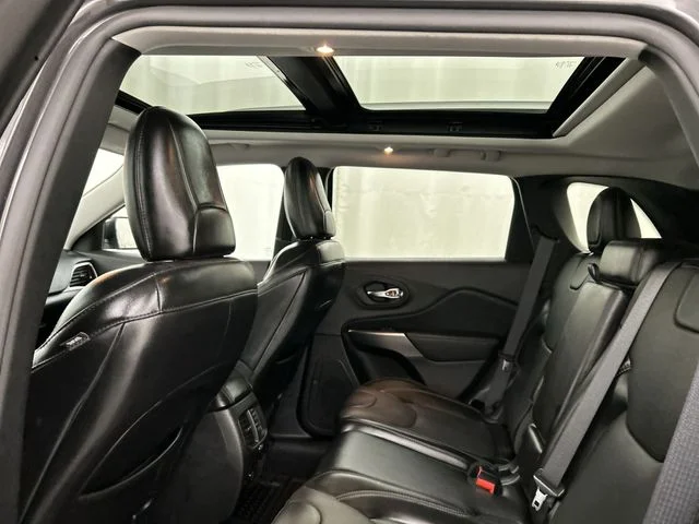 Used 2021 Gray Jeep Limited image 26