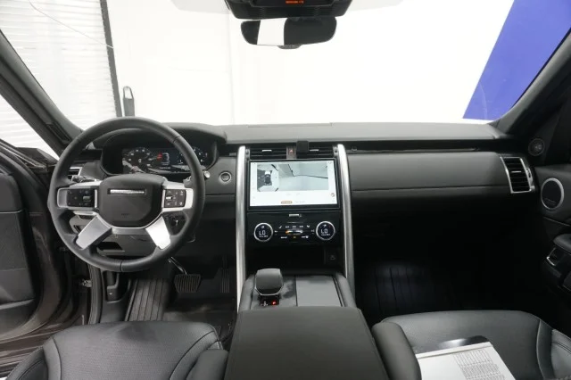 Used 2025 GRAY Land Rover S image 28