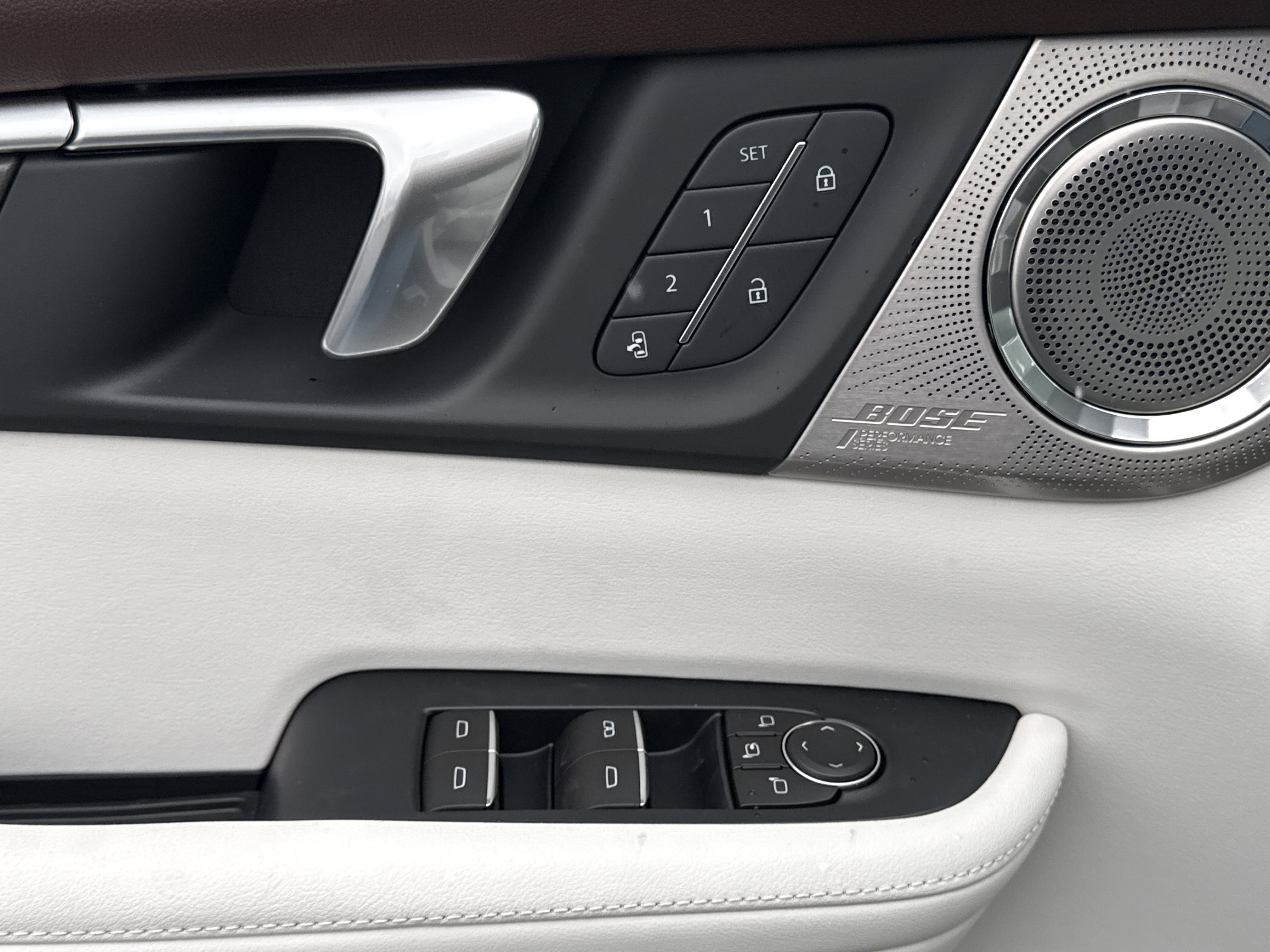 2026 Buick Enclave Avenir - Photo 18