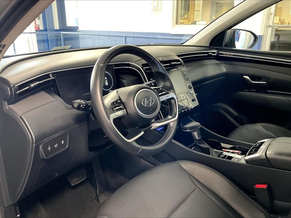 Used 2023 Silver Hyundai SEL image 8