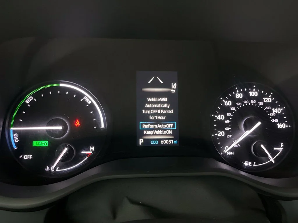 Used 2022 Gray Toyota XLE image 9