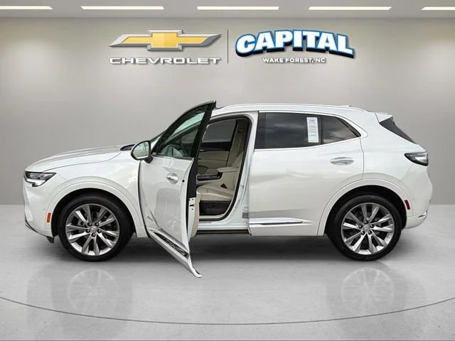 Used 2023 White Frost Tricoat Buick Avenir image 9