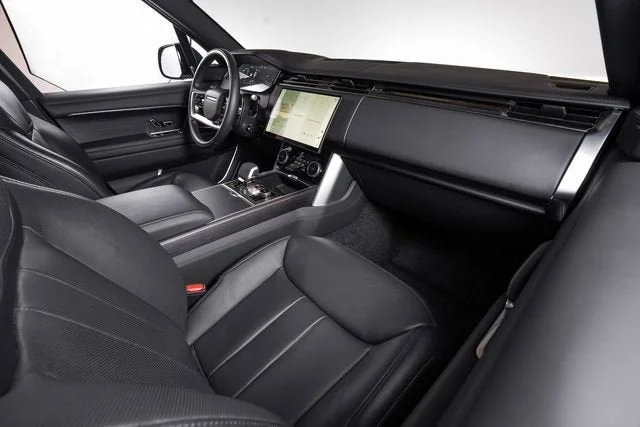 Used 2023 Eiger Gray Metallic Land Rover SE image 49