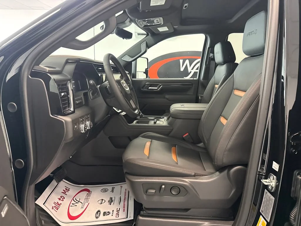 New 2026 Onyx Black GMC AT4 image 8