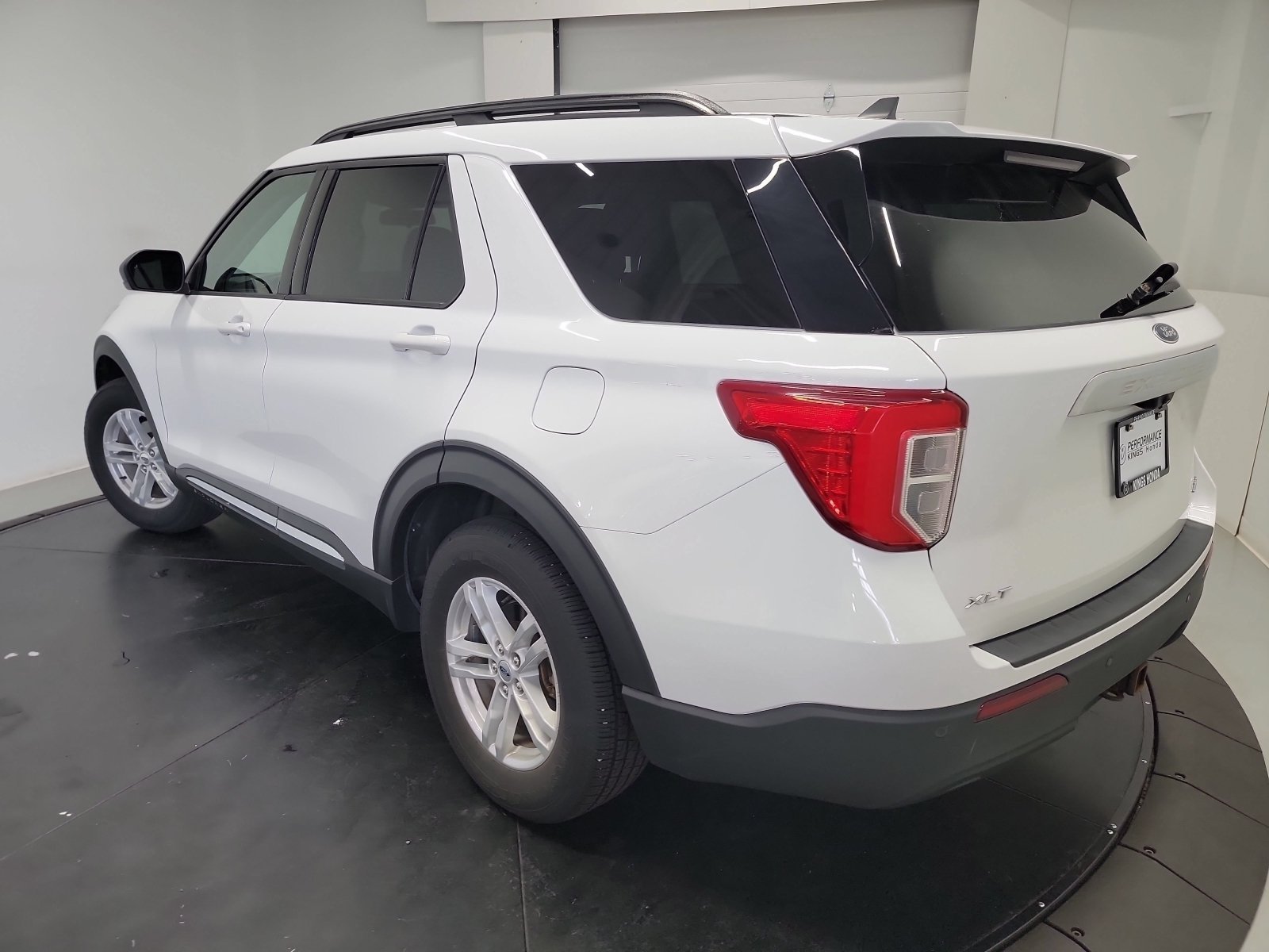 Used 2021 Oxford White Ford XLT image 5