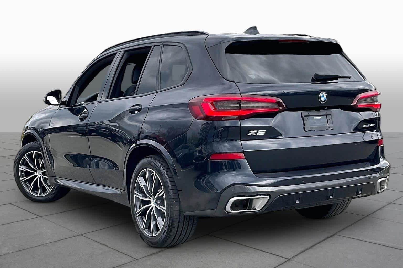 Used 2021 Carbon Black Metallic BMW xDrive40i image 11