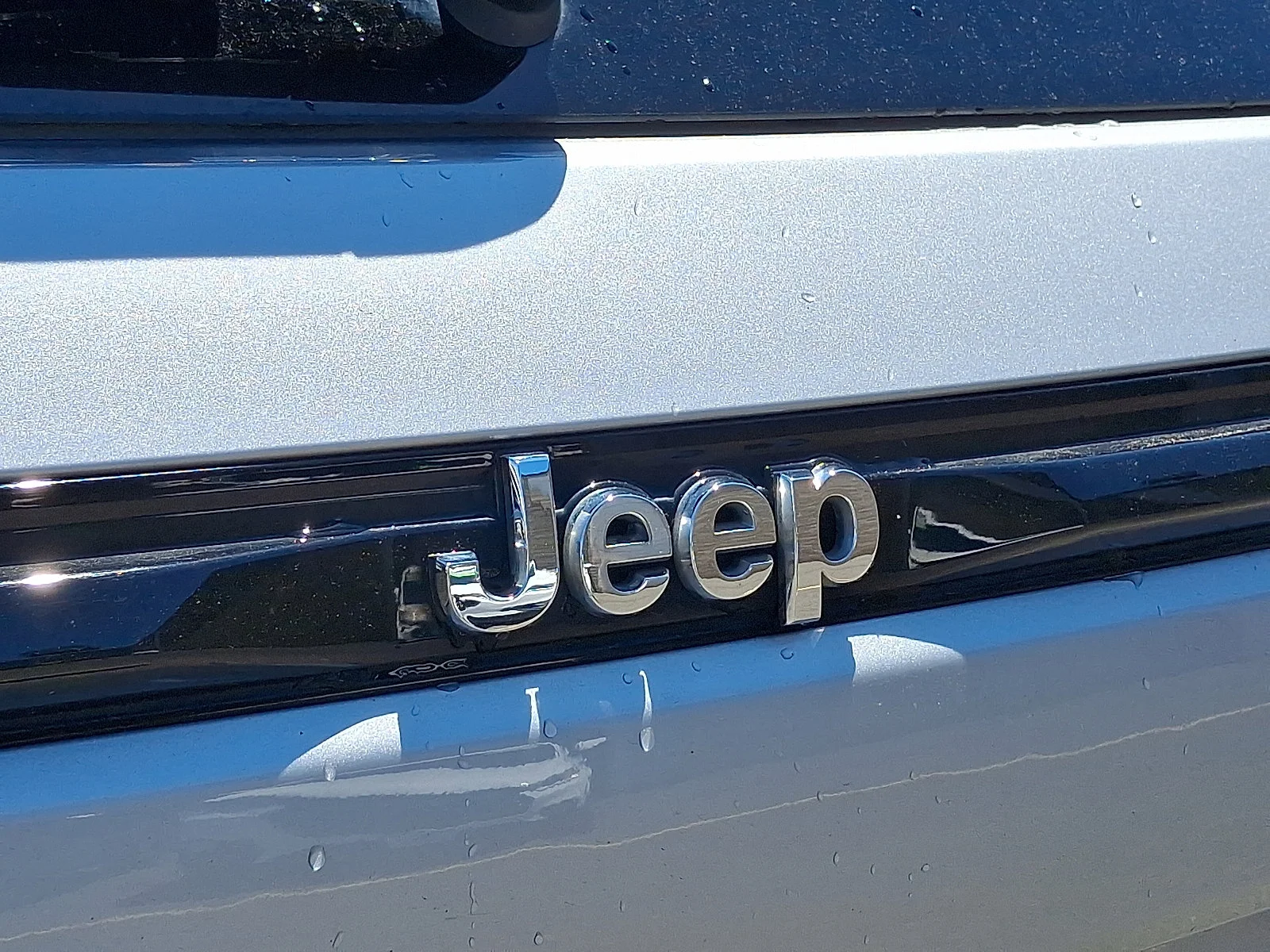 Certified Used 2023 Silver Zynith Jeep Limited image 30