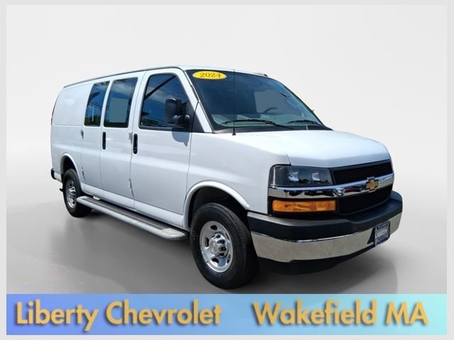 2024 Chevrolet Express 2500 Work Van HD's photo