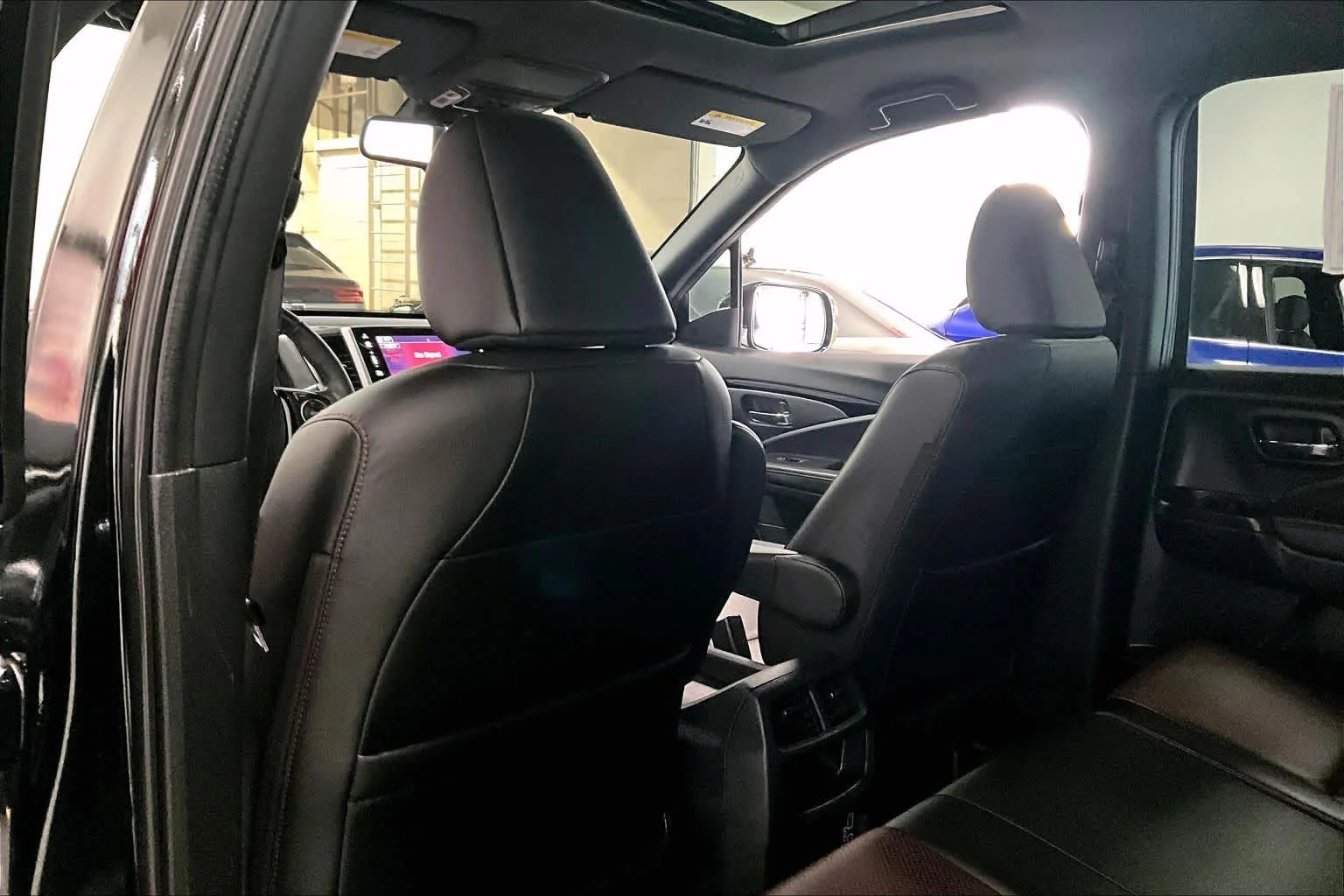 Used 2020 Crystal Black Pearl Honda Black Edition image 10