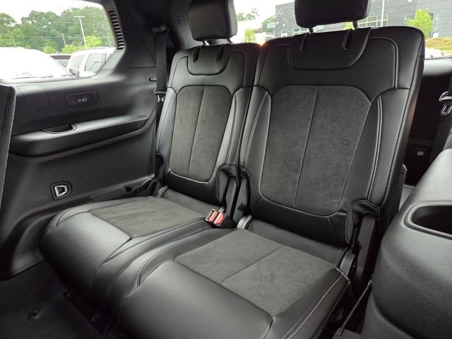 New 2026 Bright White Clear-Coat Exterior Paint Jeep Laredo image 13