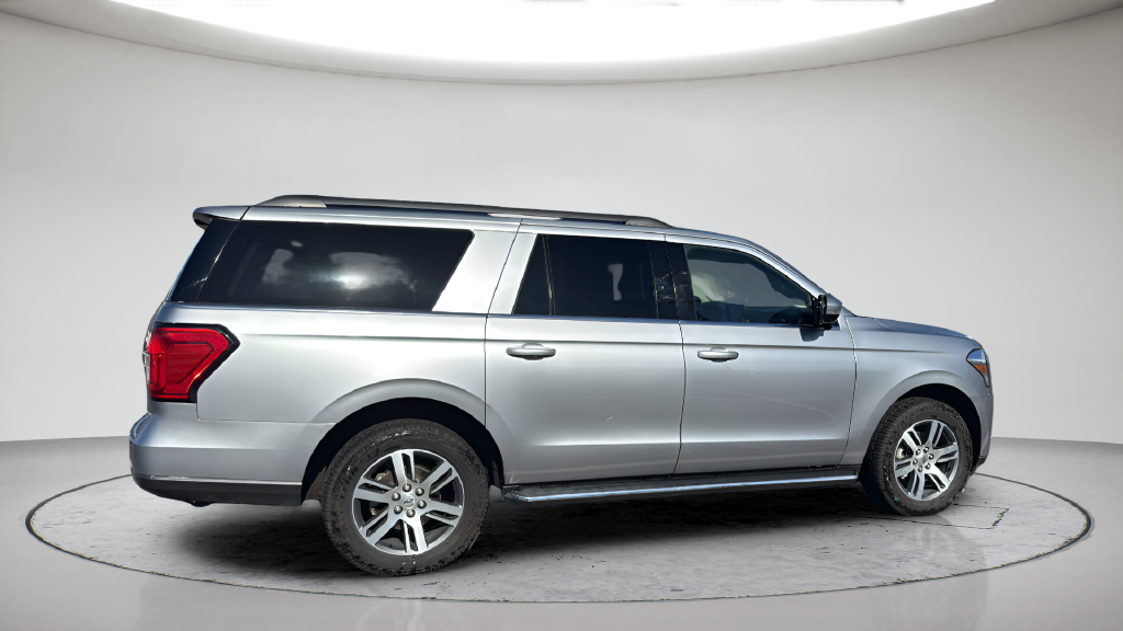 2023 Ford Expedition XLT - Photo 6