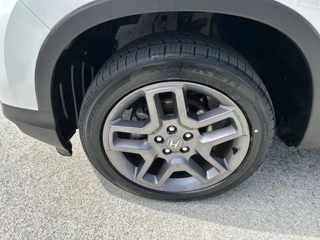2023 Honda Passport EX-L - Photo 10