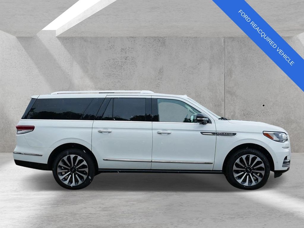 Used 2024 Lincoln Navigator Reserve L with VIN 5LMJJ3LG1REL02966 for sale in White Bear Lake, Minnesota
