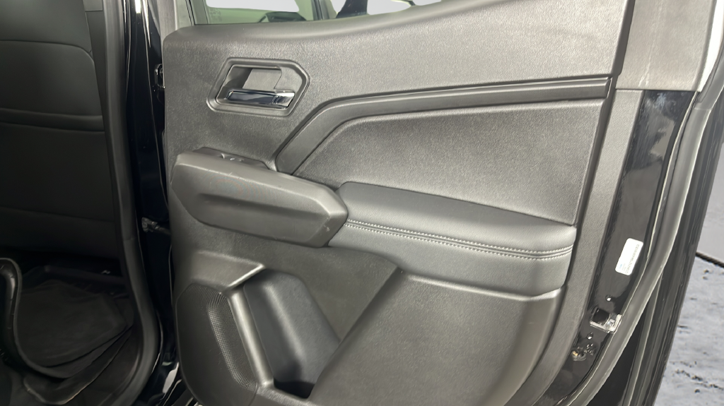 Used 2024 Black GMC Elevation image 20
