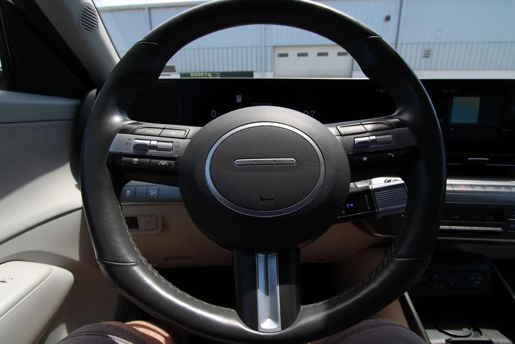 Used 2024 White Hyundai Limited image 20