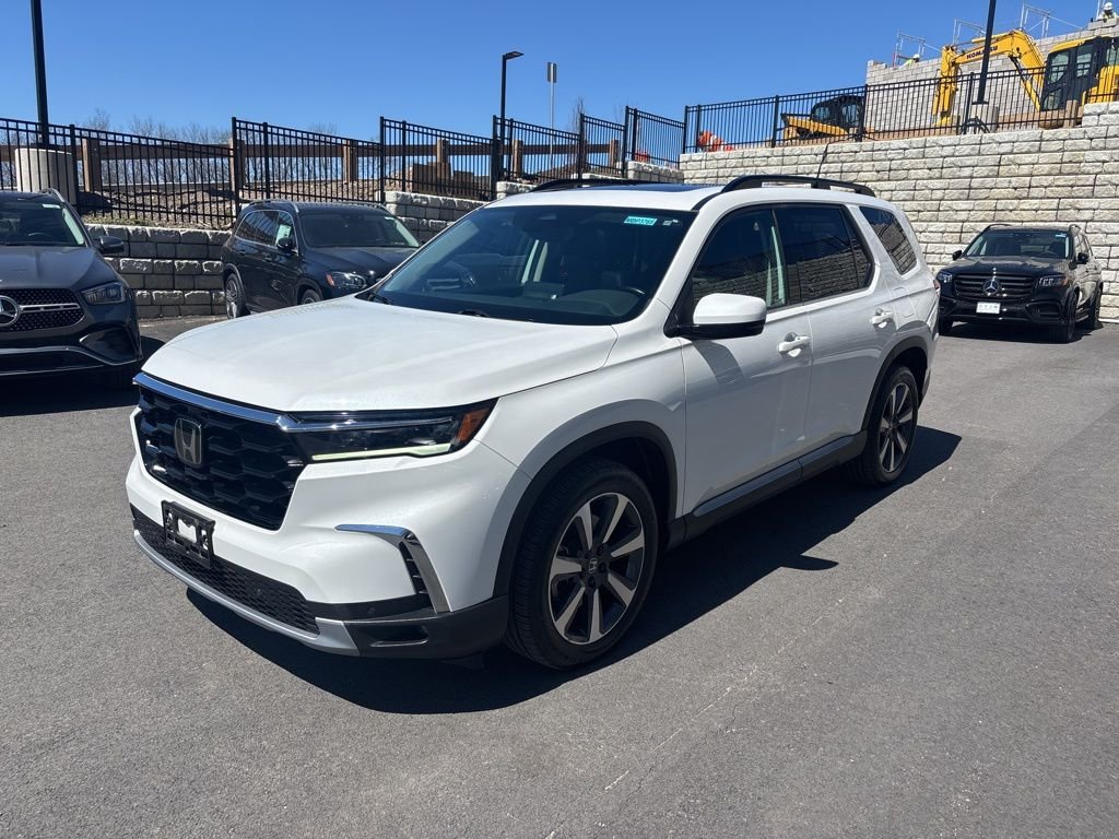 2023 Honda Pilot Touring