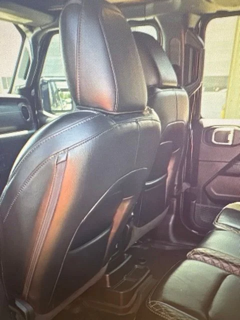 Used 2023 Black Jeep High Altitude image 5