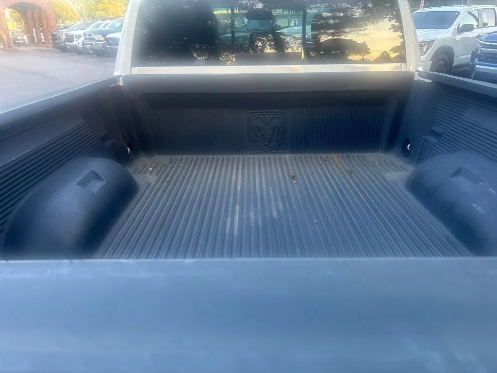 Used 2016 White Ram SLT image 5