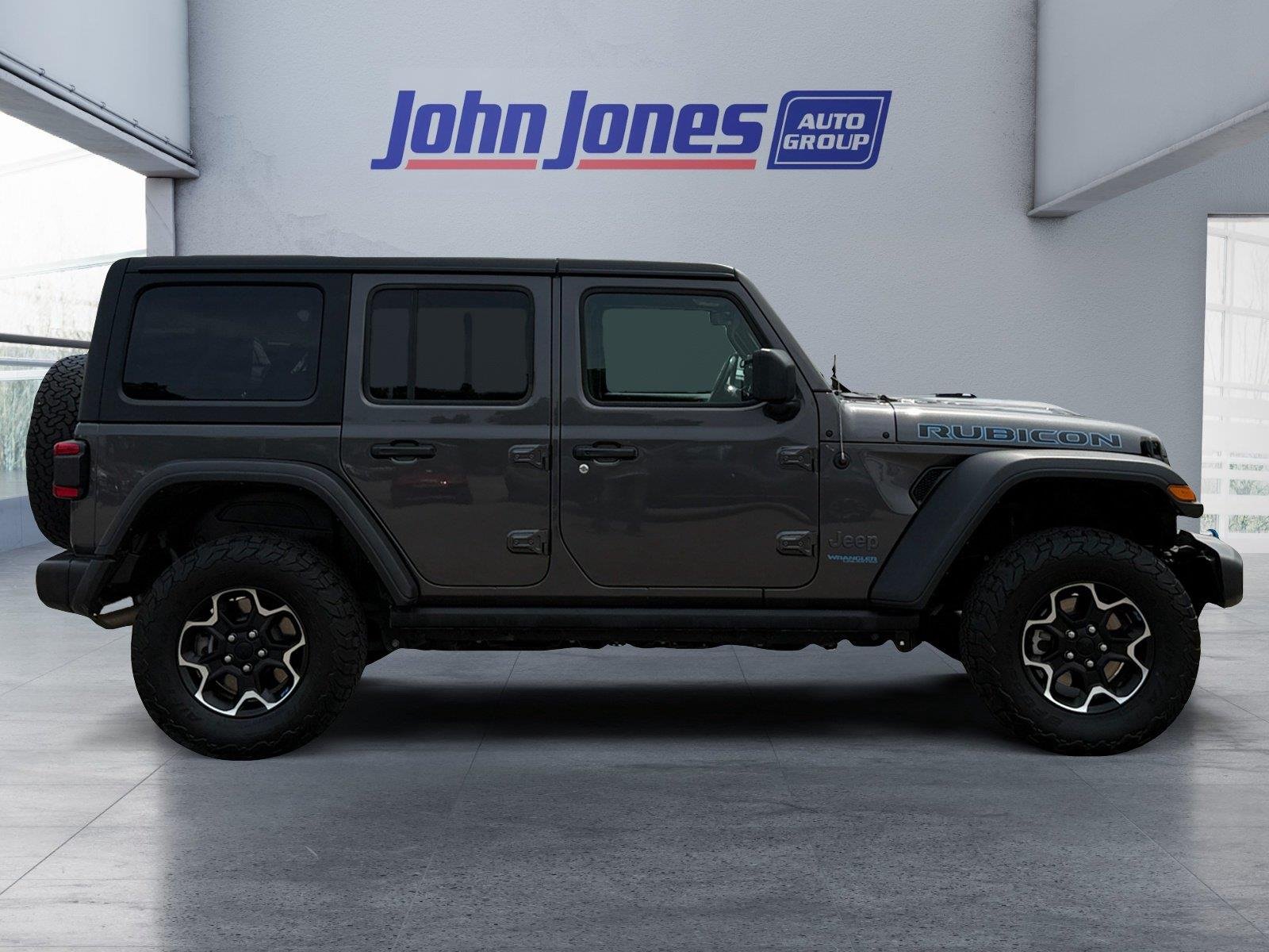Used 2022 Granite Crystal Metallic Clearcoat Jeep Unlimited Rubicon image 6