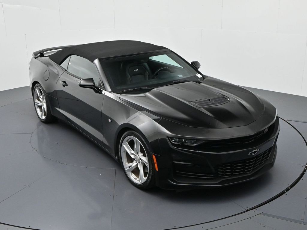 Used 2019 Black Chevrolet 2dr Conv SS w/2SS image 17