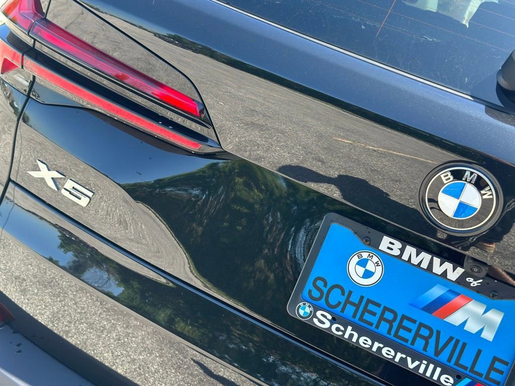 New 2026 Black Sapphire Metallic BMW xDrive40i image 13