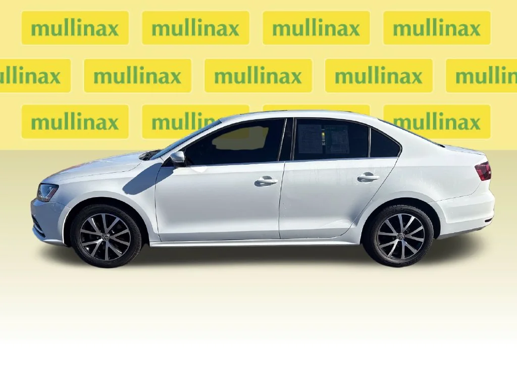 Used 2017 White Volkswagen 1.4T SE image 11