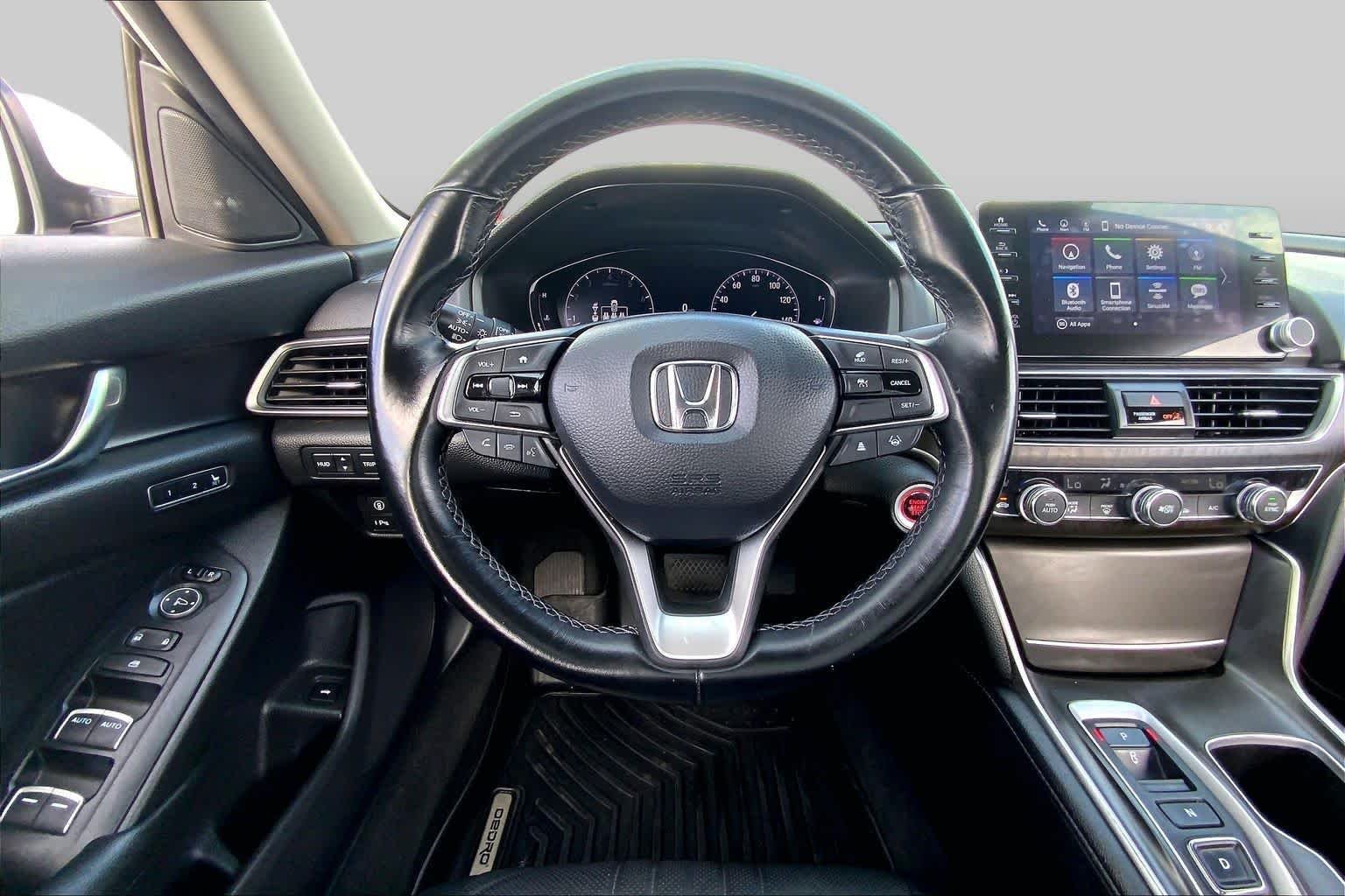 Used 2021 Platinum White Pearl Honda Touring image 6