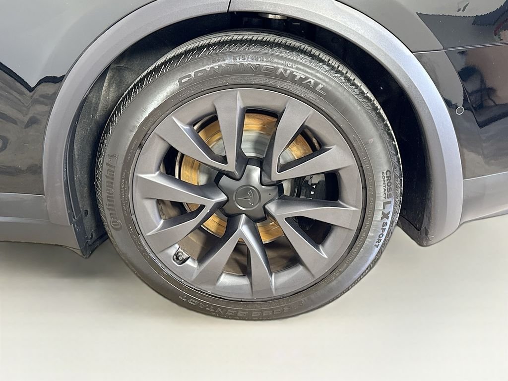 Used 2023 Black Tesla Standard Range image 31