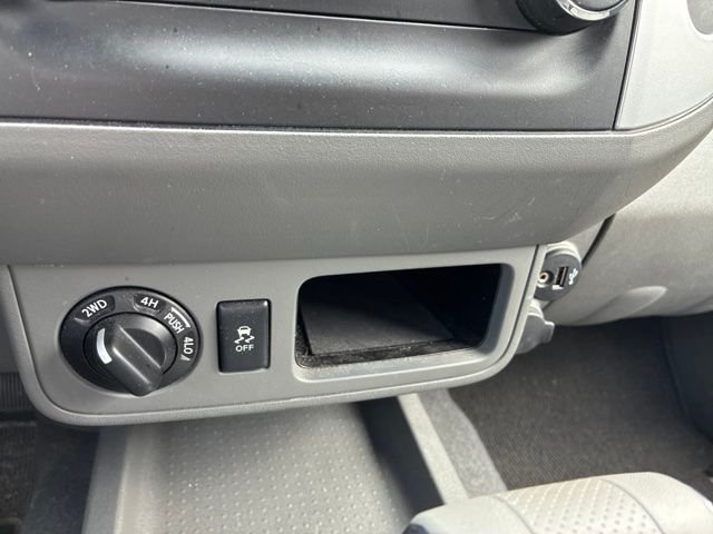 Used 2019 White Nissan SV image 17