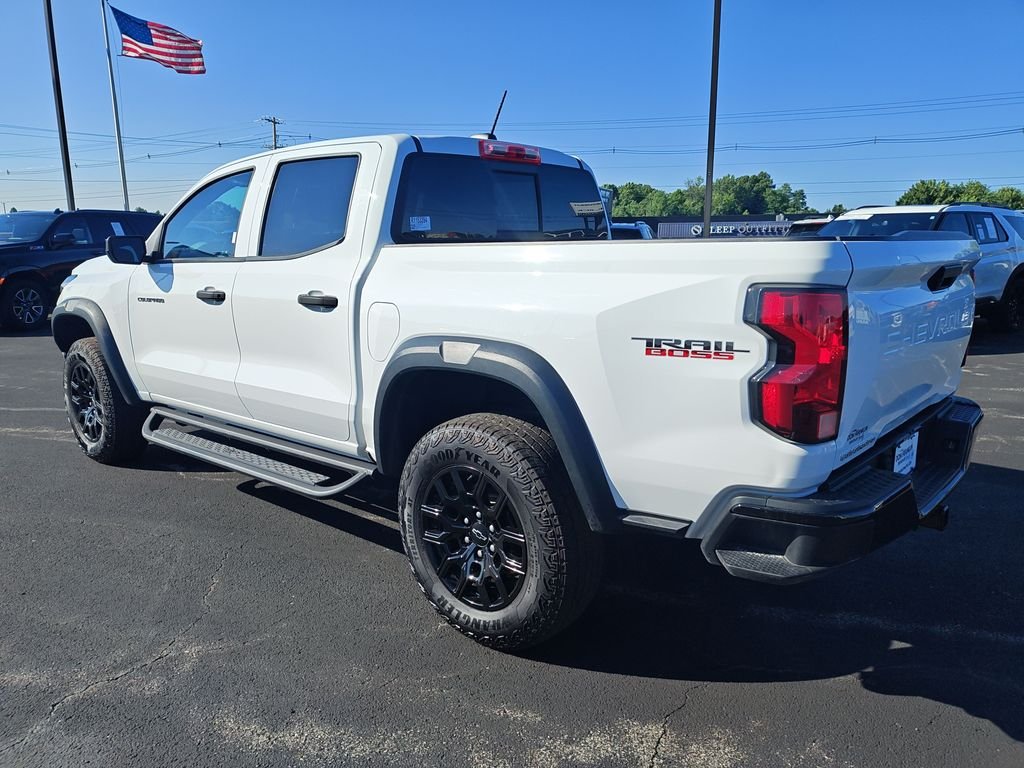 Used 2024 White Chevrolet Trail Boss image 3
