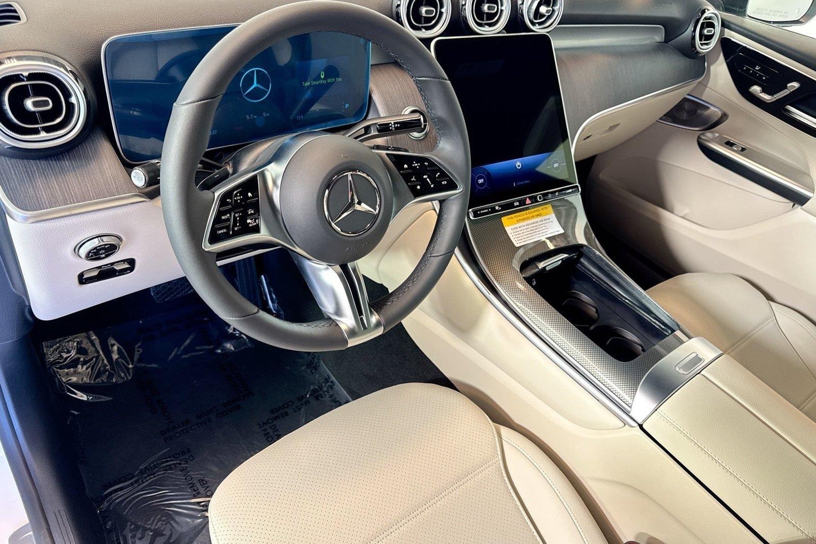 New 2026 Polar White Mercedes-Benz GLC 300 image 9