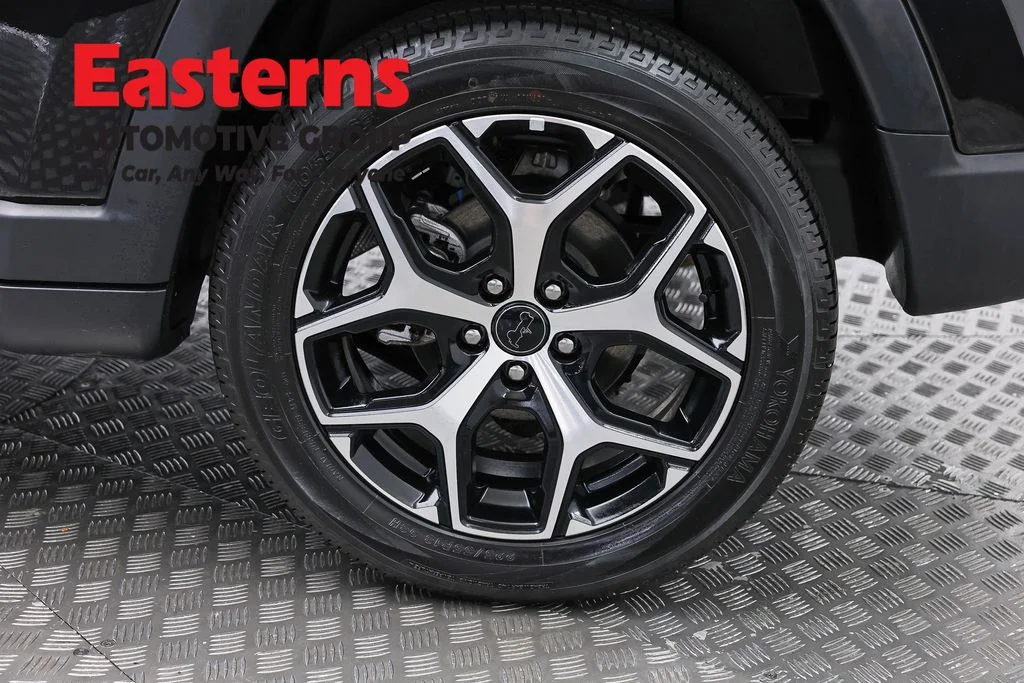 Used 2025 Black Jeep Limited image 33
